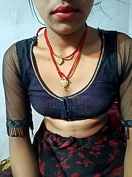 Snapshot of Amaya_Bajwa chatting on 03/04/25, 09:43 Amaya Bajwa online show from 03/04/25, 09:43