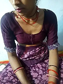 Snapshot of Amaya_Bajwa chatting on 03/14/25, 08:17 Amaya Bajwa online show from 03/14/25, 08:17