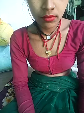 Snapshot of Amaya_Bajwa chatting on 03/21/25, 06:49 Amaya Bajwa online show from 03/21/25, 06:49