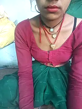 Snapshot of Amaya_Bajwa chatting on 03/21/25, 09:56 Amaya Bajwa online show from 03/21/25, 09:56