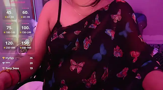 Snapshot of Mitikaa chatting on 02/19/25, 06:00 Mitikaa online show from 02/19/25, 06:00