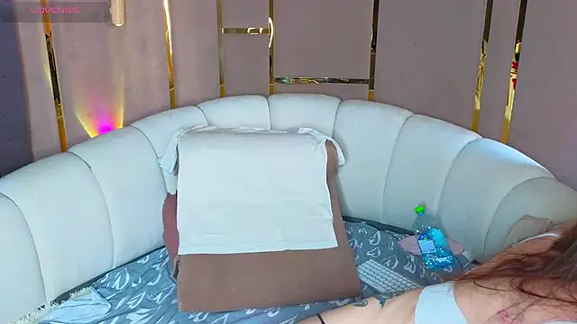 emilytrays online show from 07/01/26, 06:15