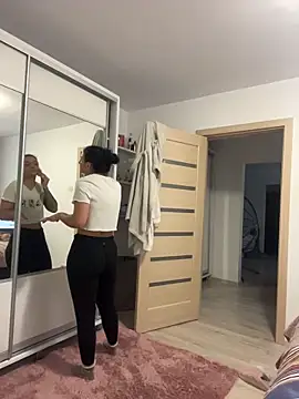 NNNoire online show from 11/12/25, 10:15