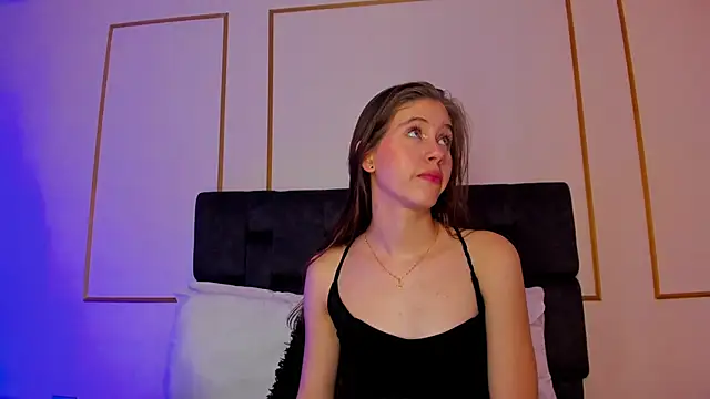 sara  jones gh online show from 02/15/25, 10:42