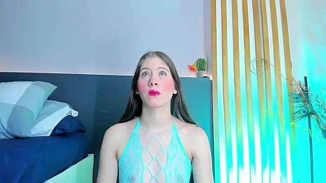 sara  jones gh online show from 09/15/25, 11:32