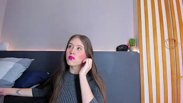 sara  jones gh online show from 09/23/25, 11:24