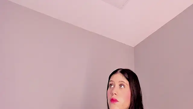 sara  jones gh online show from 12/03/25, 05:00