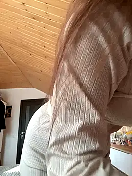 mewKate online show from 10/25/25, 01:51