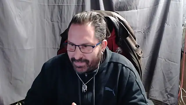 Streamlove77 online show from 02/07/25, 05:07