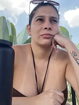 MilaRux online show from 03/22/26, 05:05