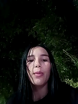 the queen of street online show from 10/19/25, 04:35