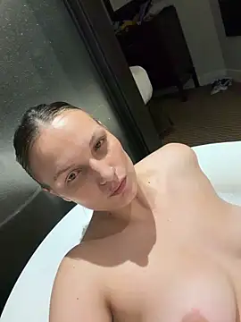 justpeachybaby online show from 11/04/25, 04:33