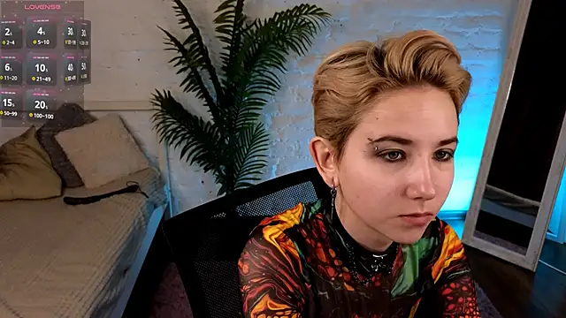 Aurora First online show from 02/04/25, 02:32