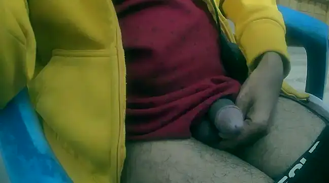 Snapshot of chandni89 chatting on 01/14/25, 05:01 chandni89 online show from 01/14/25, 05:01