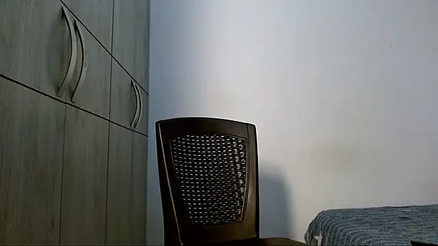 lonelydick2002 online show from 02/11/26, 11:15