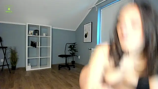 Stephany Richardz online show from 03/08/26, 06:17