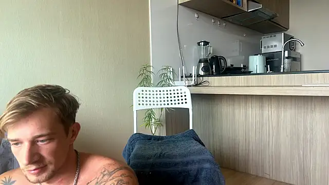 Snapshot of YourMarsLove chatting on 01/25/25, 02:04 YourMarsLove online show from 01/25/25, 02:04