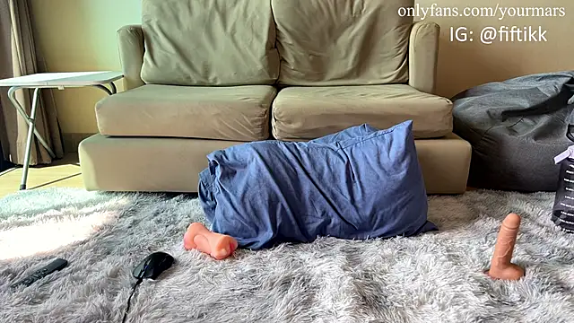 Snapshot of YourMarsLove chatting on 02/09/25, 03:22 YourMarsLove online show from 02/09/25, 03:22