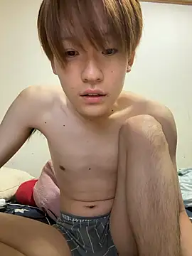 Snapshot of riku38777 chatting on 11/16/25, 02:44 riku38777 online show from 11/16/25, 02:44