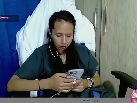 Danielagomez33 online show from 03/22/26, 12:47