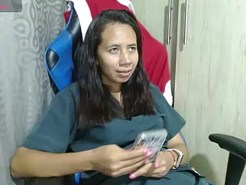 Snapshot of Danielagomez33 chatting on 06/21/26, 12:46 Danielagomez33 online show from 06/21/26, 12:46
