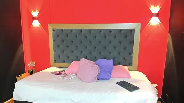 Charlot Vega  online show from 10/24/25, 07:43