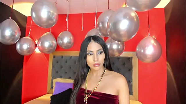 Charlot Vega  online show from 01/06/26, 04:43