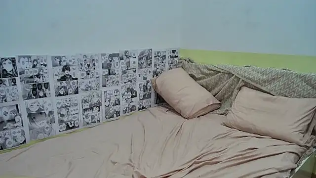 ashleyXthaur  online show from 02/15/25, 07:06