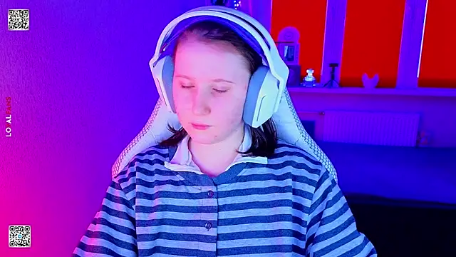 mon lola online show from 01/14/26, 01:39