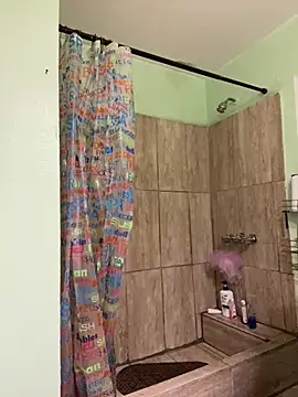 Snapshot of abrilito2 chatting on 01/09/25, 11:24 abrilito2 online show from 01/09/25, 11:24