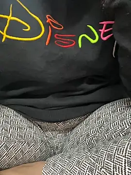 Red-Magic-25 online show from 11/16/25, 05:57