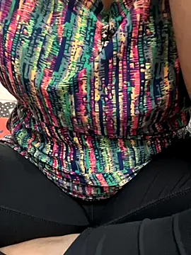 Red-Magic-25 online show from 11/28/25, 07:00