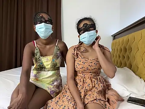 Snapshot of Tatoo_girl chatting on 03/09/25, 08:40 Tatoo girl online show from 03/09/25, 08:40