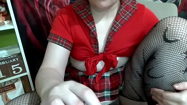 AverageRose online show from 02/16/26, 07:59