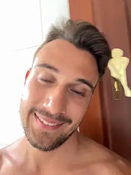 Snapshot of carvalhofelipe chatting on 01/08/25, 08:07 carvalhofelipe online show from 01/08/25, 08:07