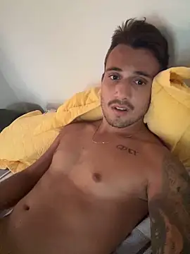 Snapshot of carvalhofelipe chatting on 01/19/25, 07:04 carvalhofelipe online show from 01/19/25, 07:04