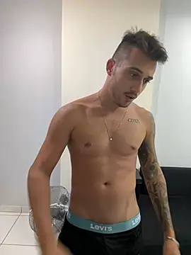 Snapshot of carvalhofelipe chatting on 02/28/25, 10:28 carvalhofelipe online show from 02/28/25, 10:28