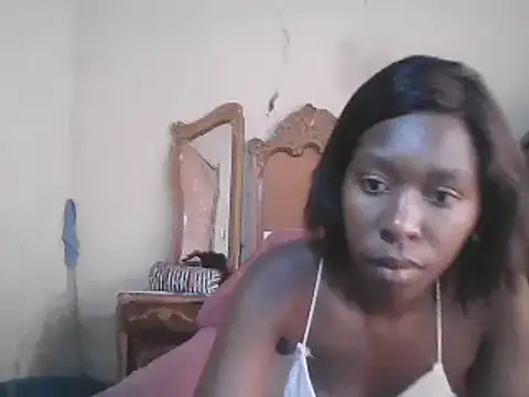 Snapshot of Hotdaily04 chatting on 01/16/25, 06:56 Hotdaily04 online show from 01/16/25, 06:56