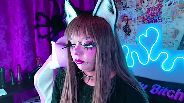 LaytonBox online show from 03/02/25, 11:42