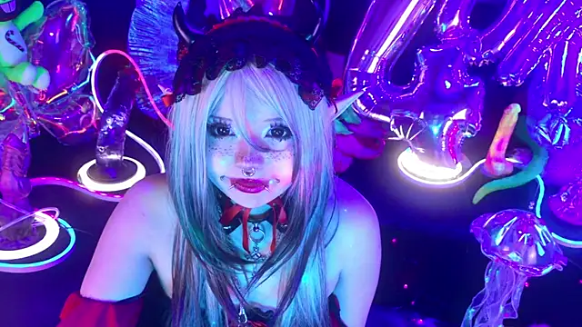 LaytonBox online show from 03/23/26, 03:49