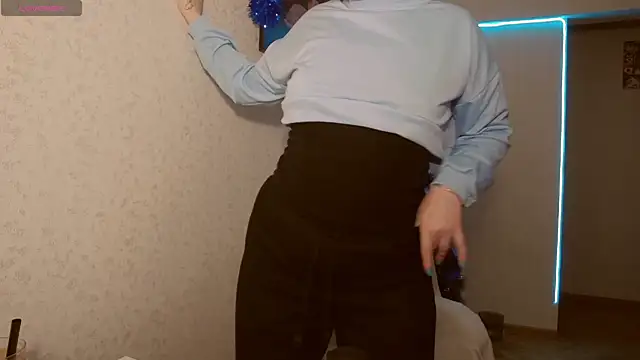 LesyaOxi online show from 01/15/25, 06:22