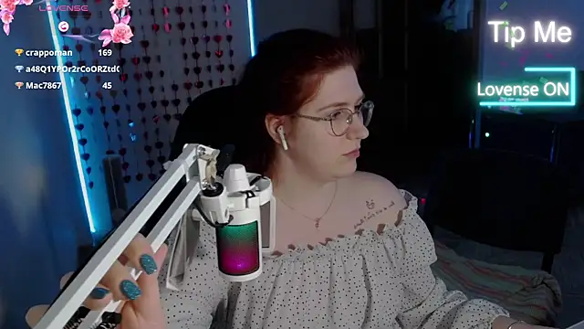 LesyaOxi online show from 02/04/25, 12:22