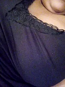 Samara-Bella online show from 10/25/25, 05:08