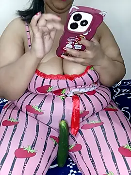 Samara-Bella online show from 10/28/25, 04:05