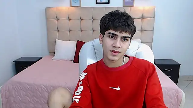 Tommy18   online show from 01/15/25, 06:12