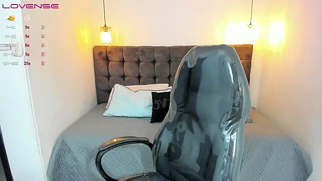 Tommy18   online show from 03/19/25, 04:57