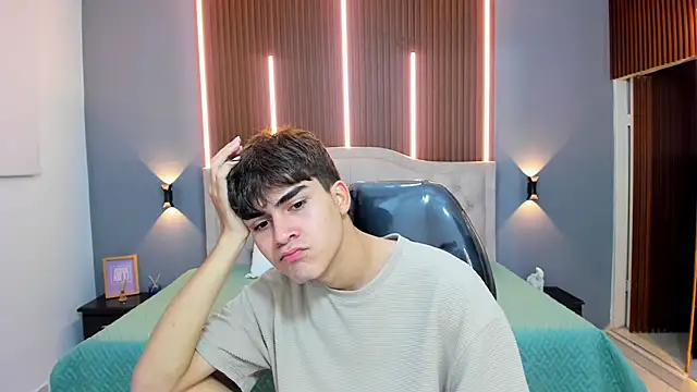 Tommy18   online show from 09/10/25, 03:17