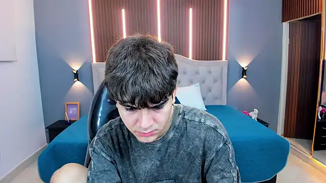 Tommy18   online show from 11/26/25, 03:29