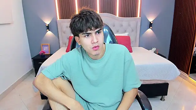 Tommy18   online show from 04/28/26, 03:22