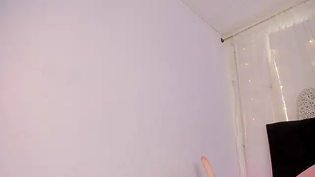 Bonny and carrot online show from 10/04/25, 07:12